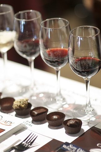 Red_wine_and_chocolate